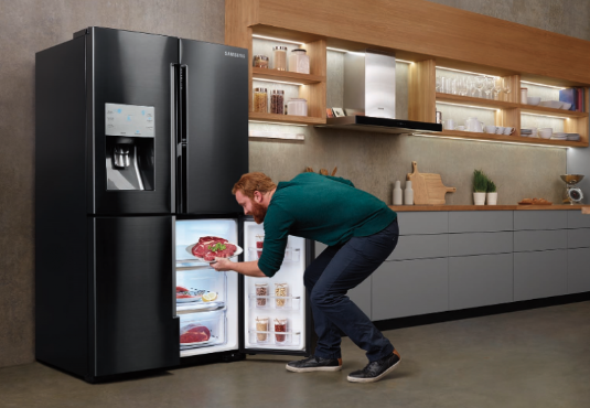 Foto personas con lavadoras